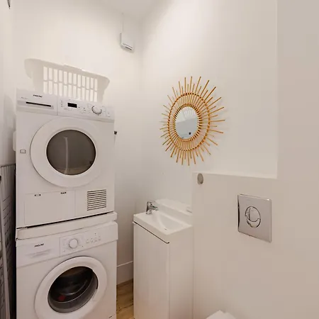 1 Bedroom With Sea View - 75m Appartement